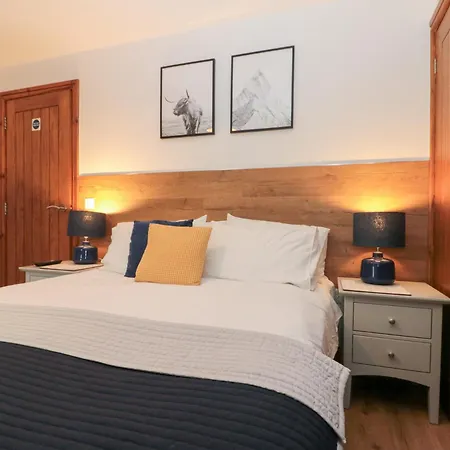 Fieldside Semesterbostad